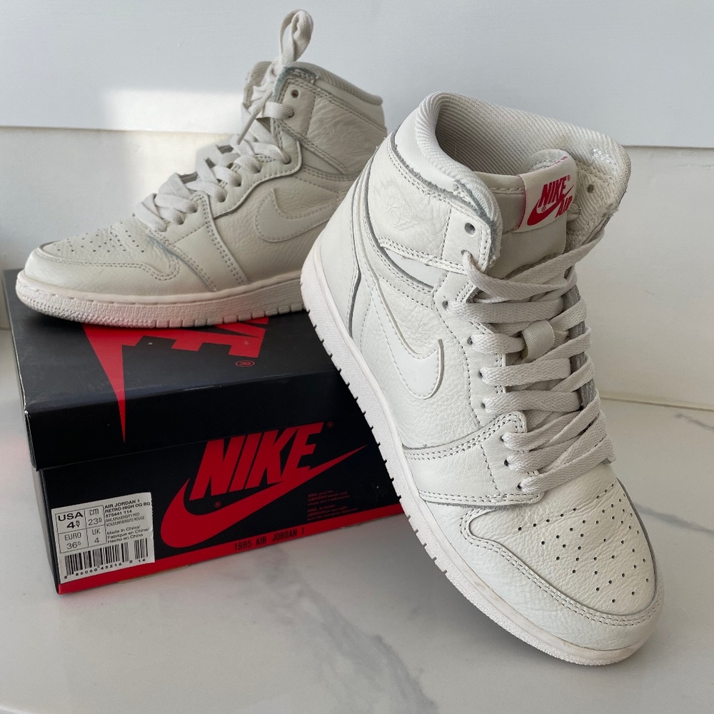Nike Air Jordan’s 1 Retro High OG BG - High Sail/University Red